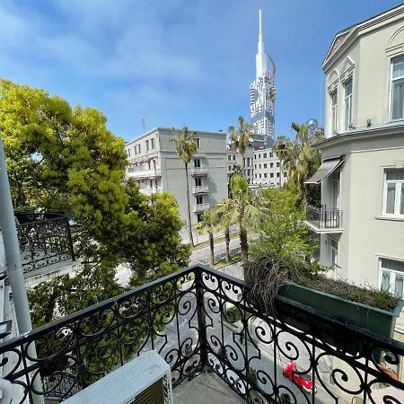 Центр Города Батуми Apartment Rustaveli 13 Zewnętrze zdjęcie