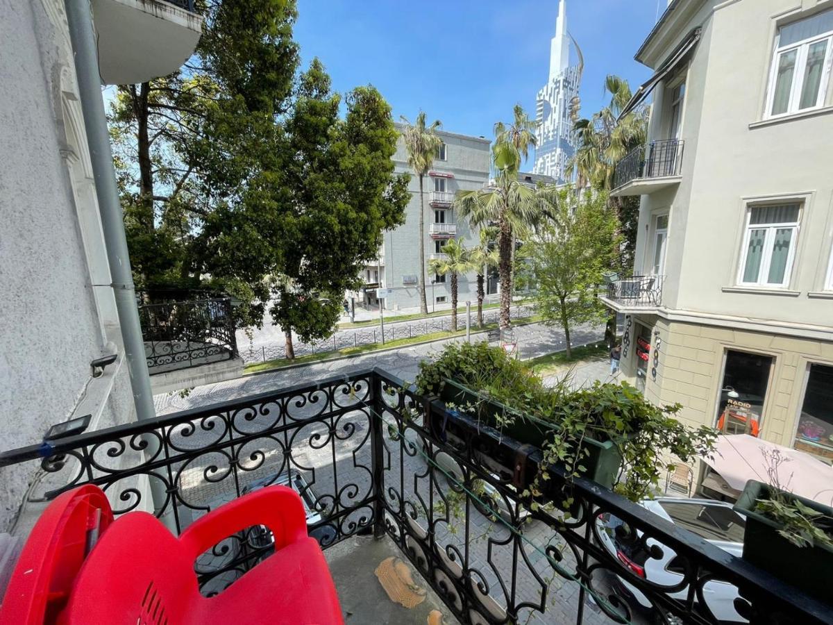 Центр Города Батуми Apartment Rustaveli 13 Zewnętrze zdjęcie