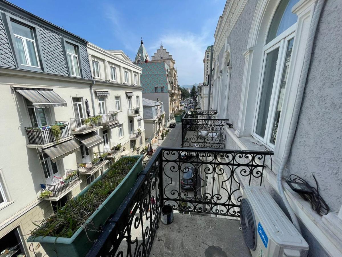 Центр Города Батуми Apartment Rustaveli 13 Zewnętrze zdjęcie